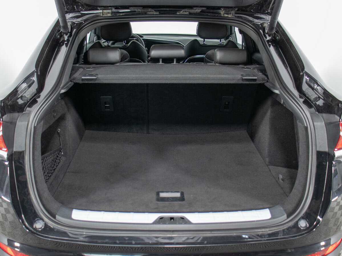 Geely Tugella 2022