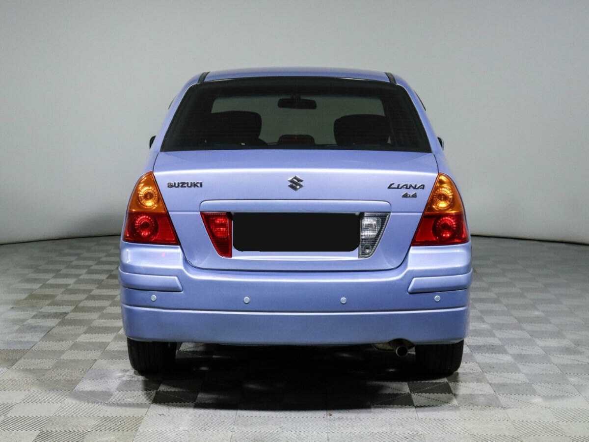 Suzuki Liana