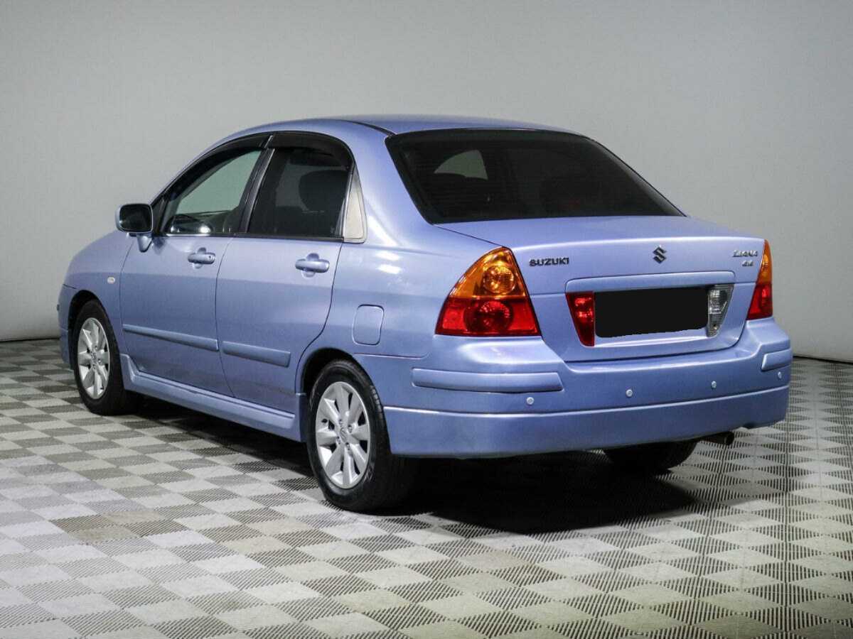 Suzuki Liana