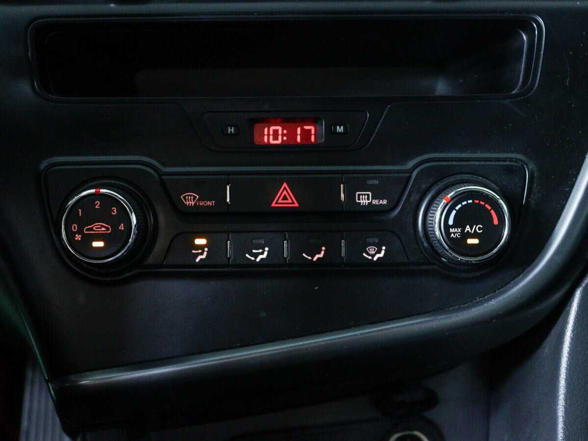 Kia K5 2011