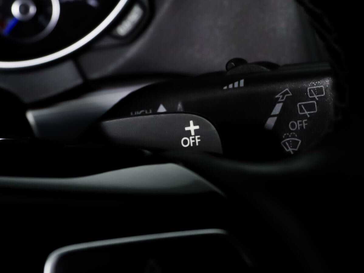 Volkswagen Golf R 2012