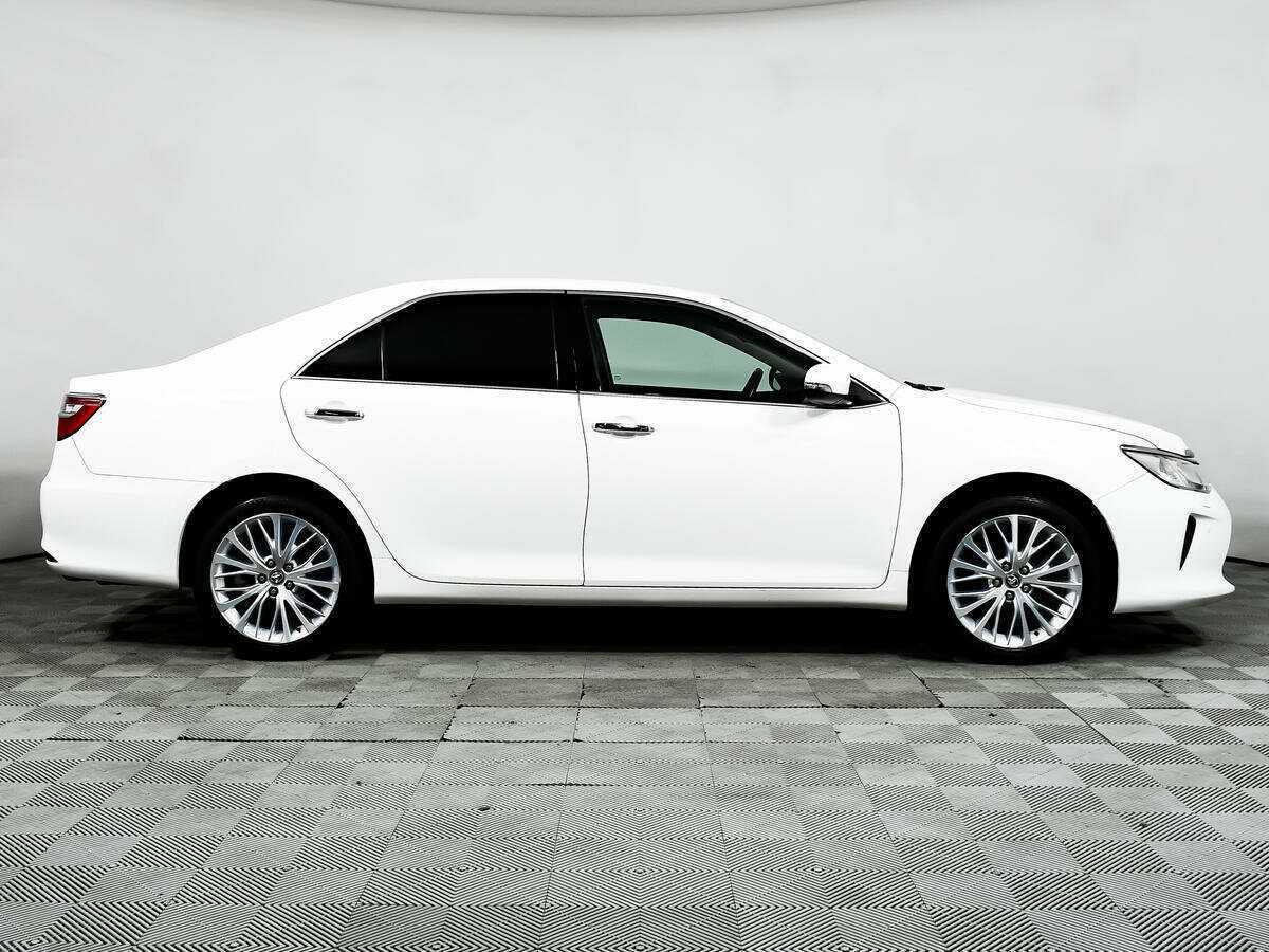 Toyota Camry 2015