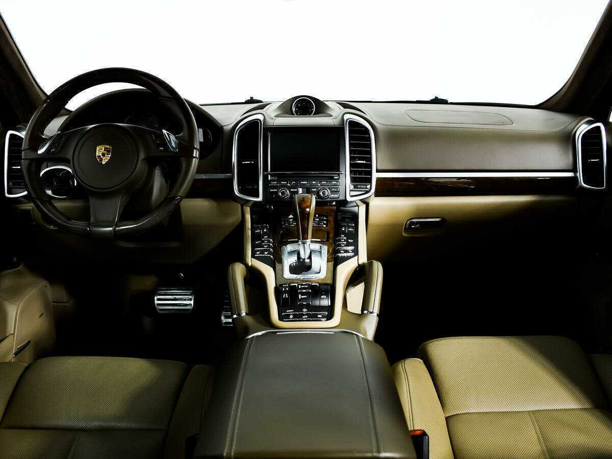 Porsche Cayenne 2012