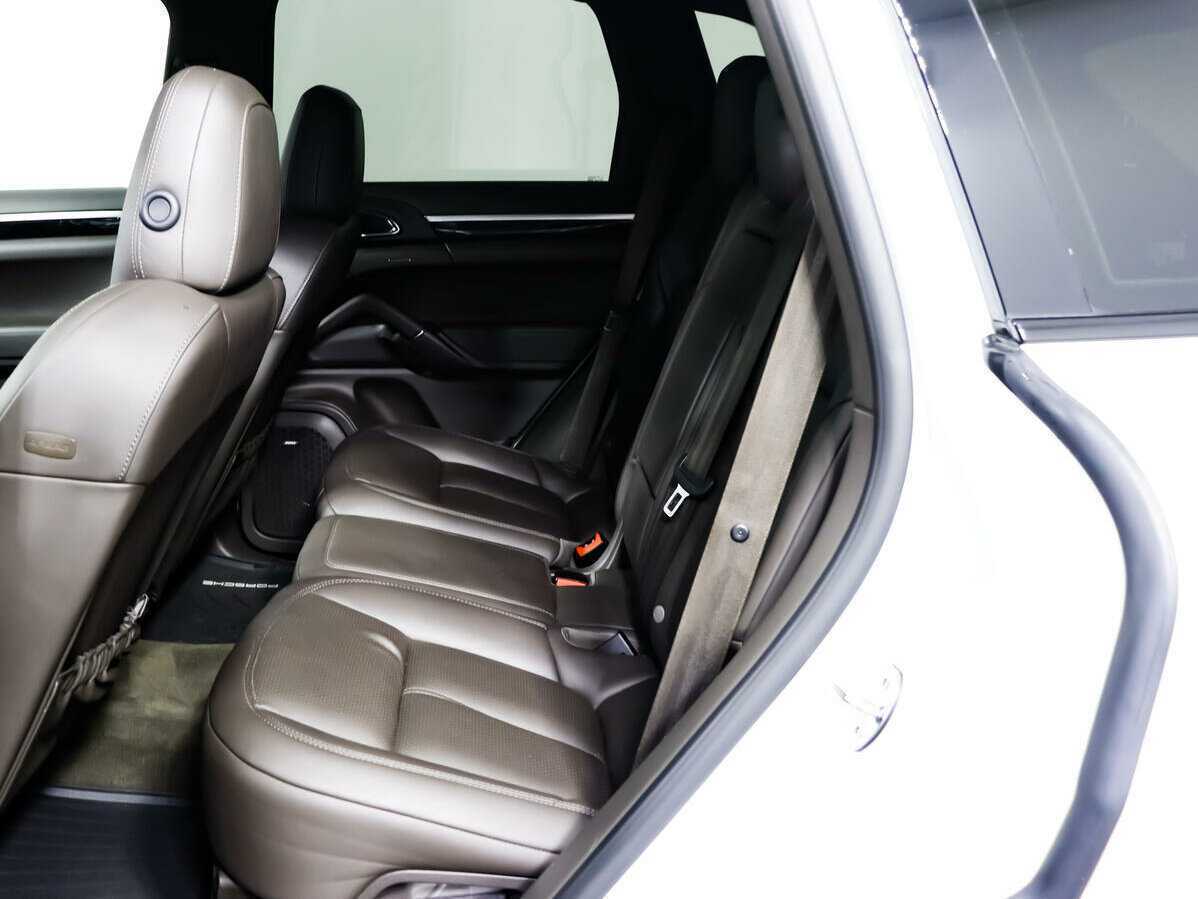 Porsche Cayenne 2016