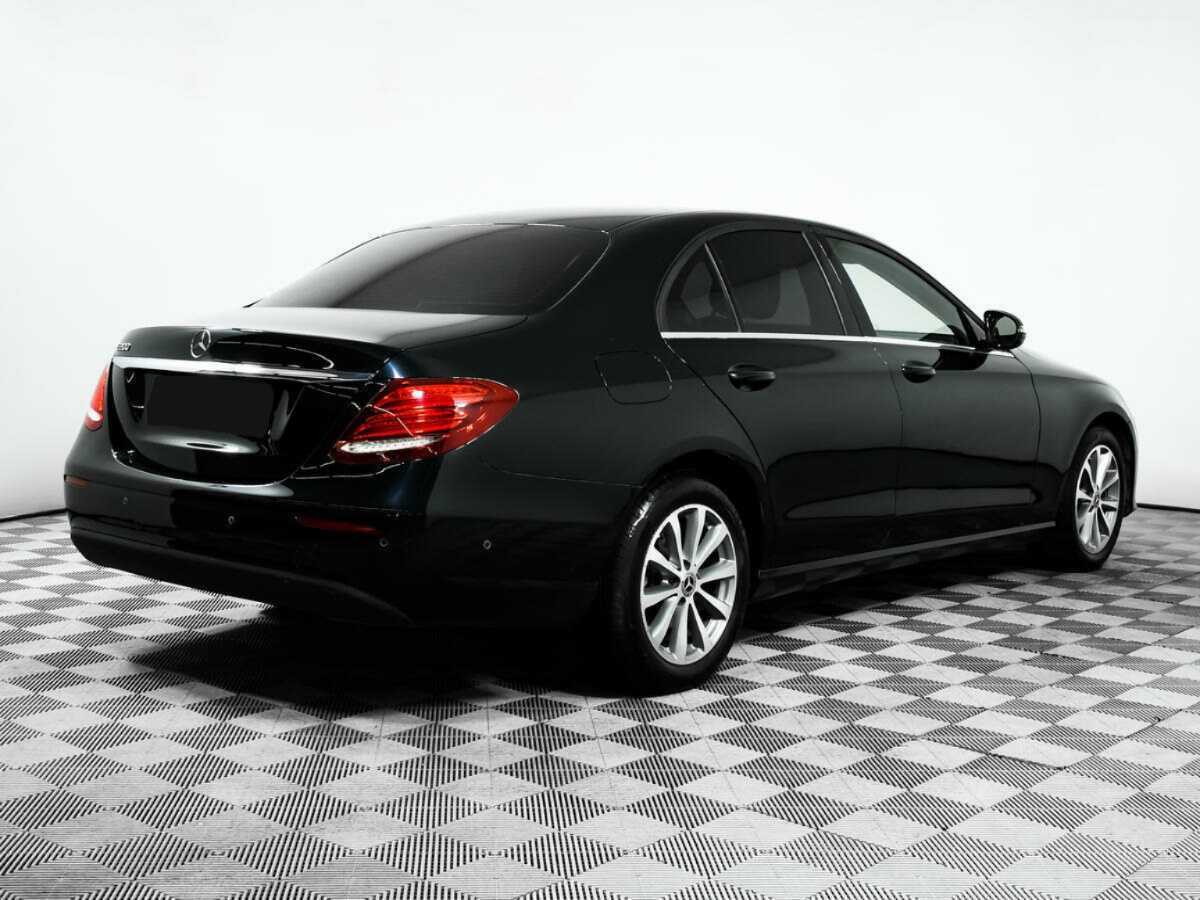 Mercedes-Benz E-Класс 2019