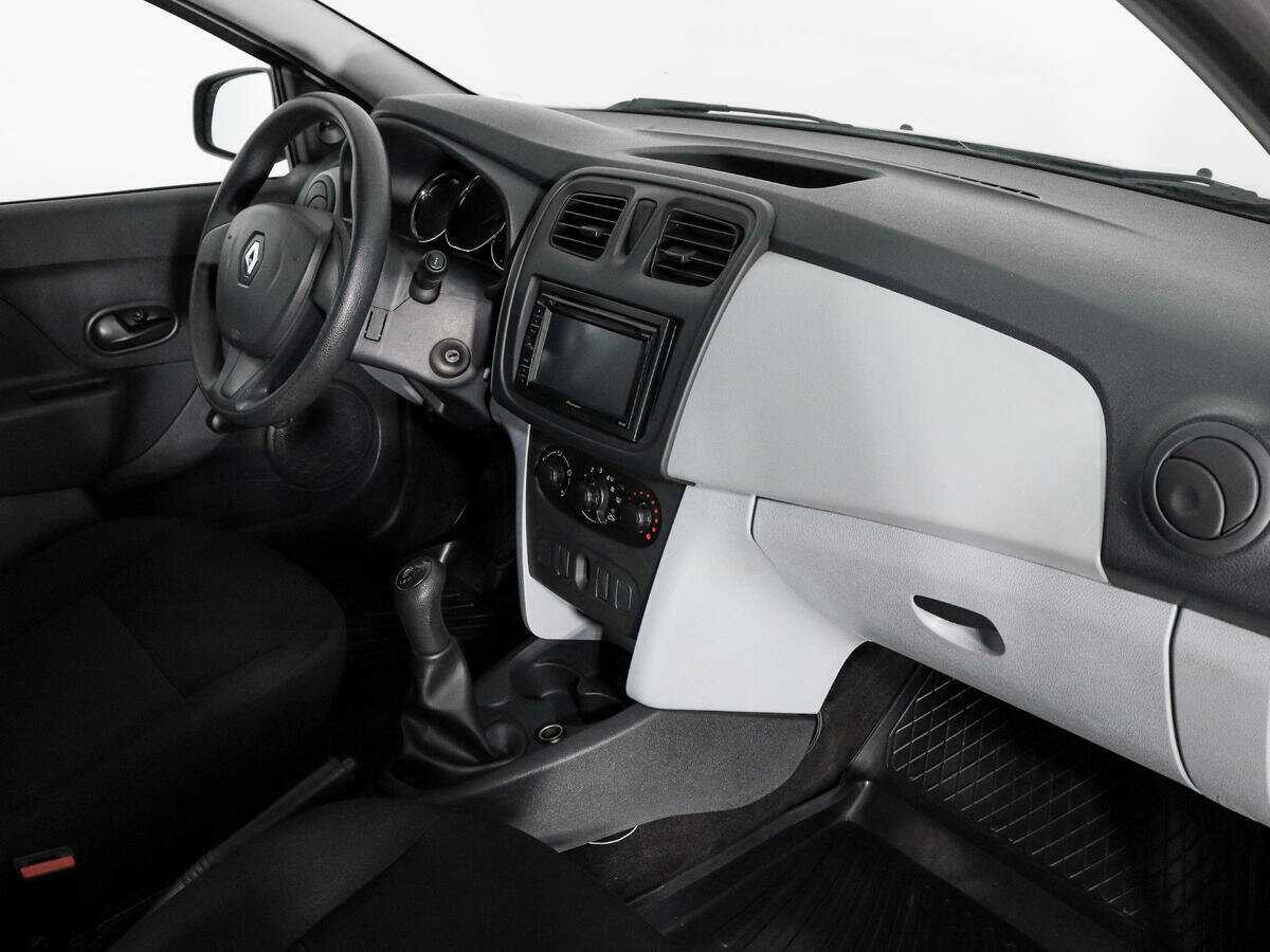 Renault Logan 2014