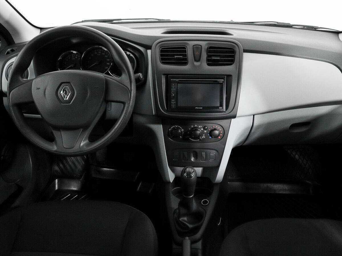 Renault Logan 2014