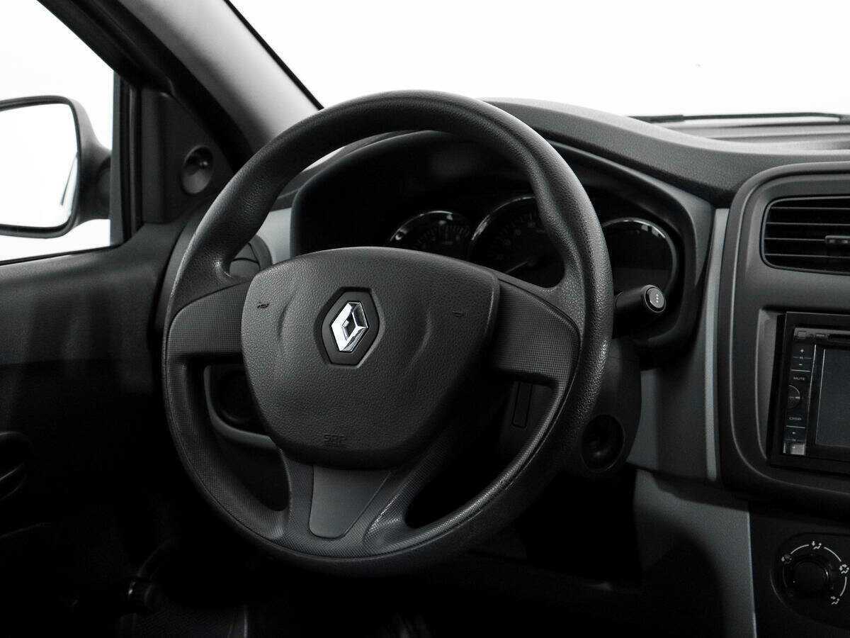 Renault Logan 2014