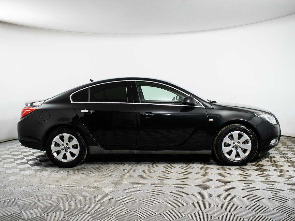 Opel Insignia 2011