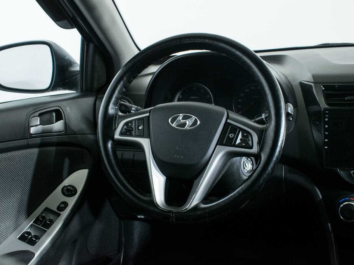 Hyundai Solaris 2014