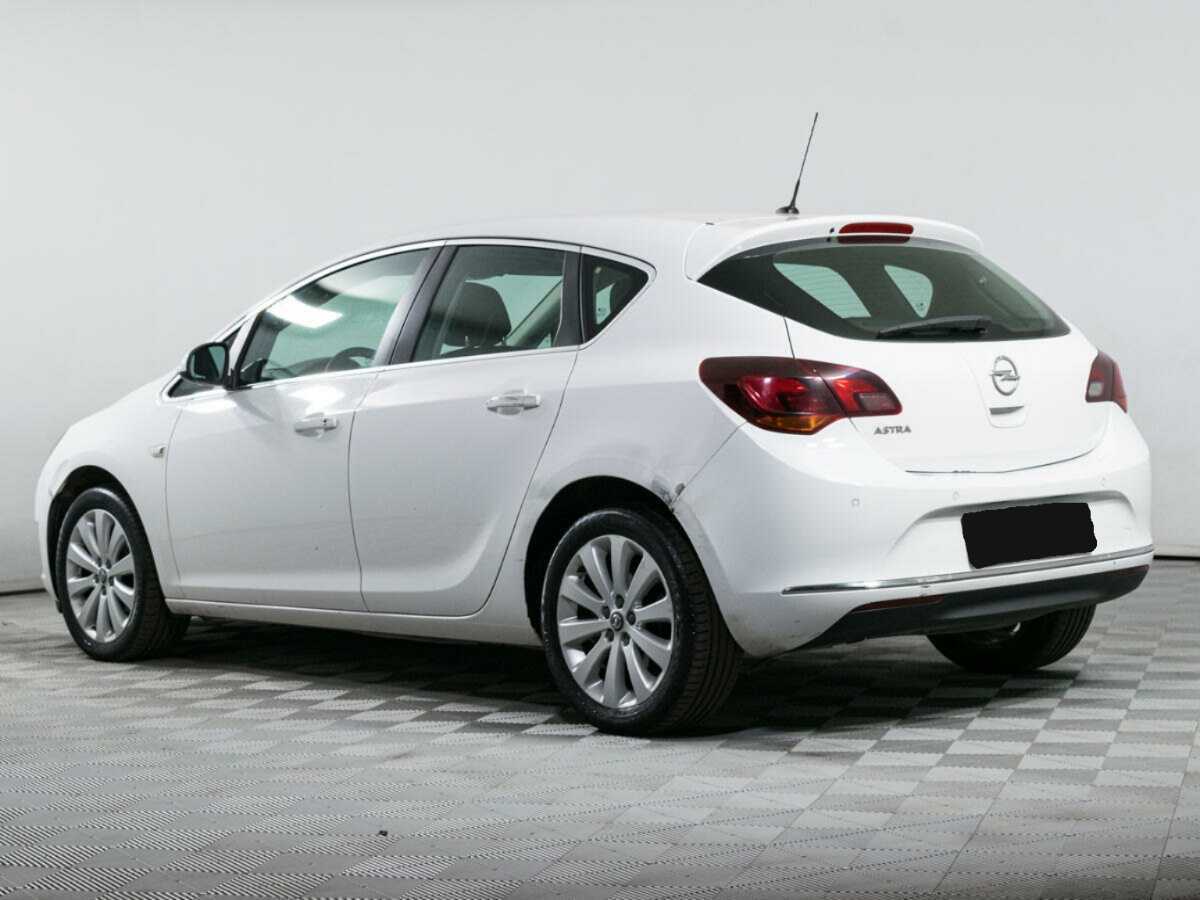 Opel Astra 2013