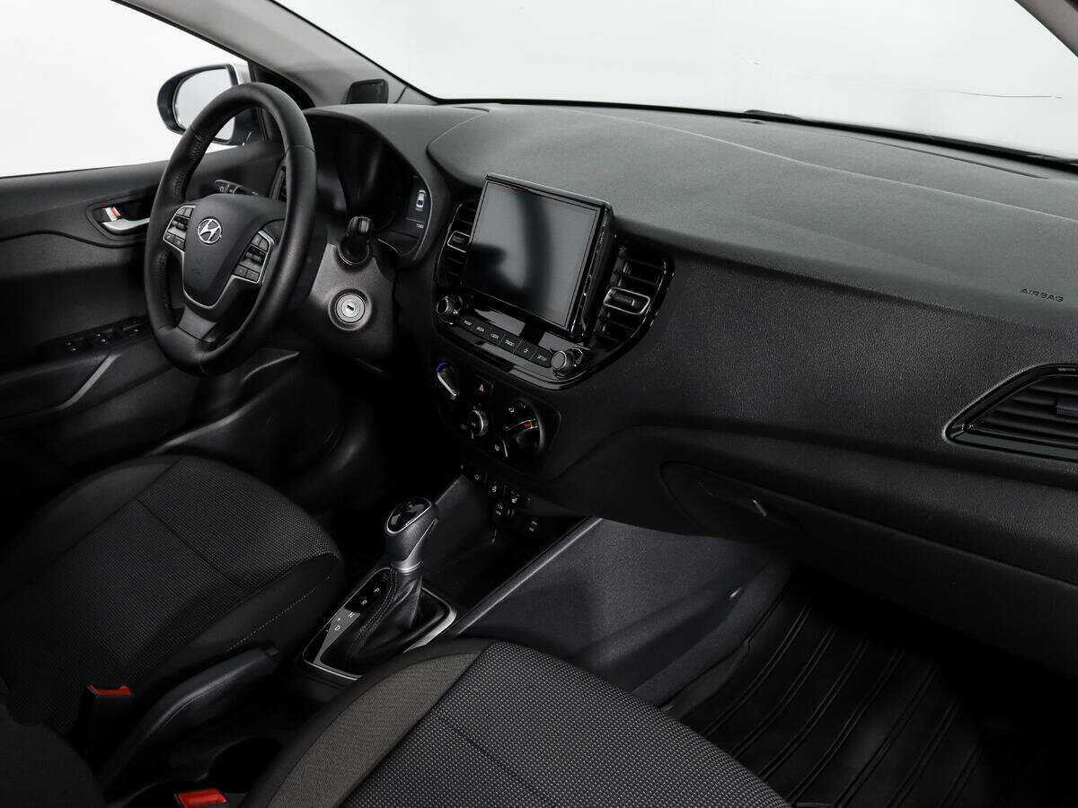 Hyundai Solaris 2021