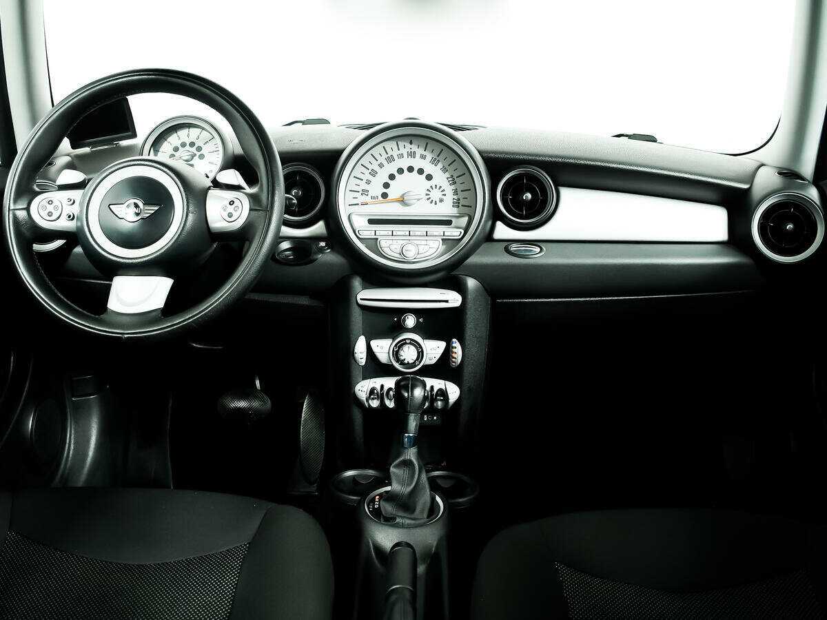 Mini Hatch 2010