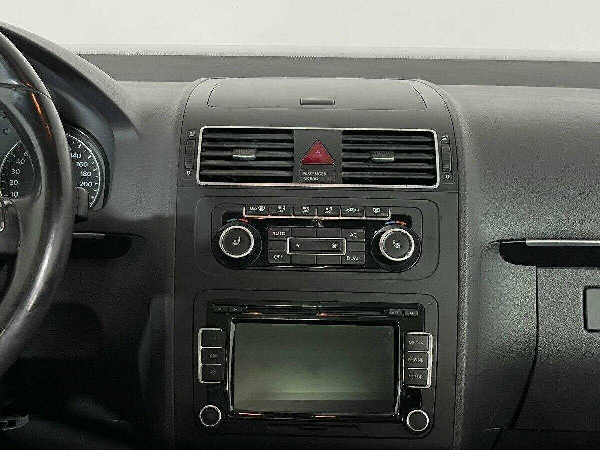 Volkswagen Touran 2012