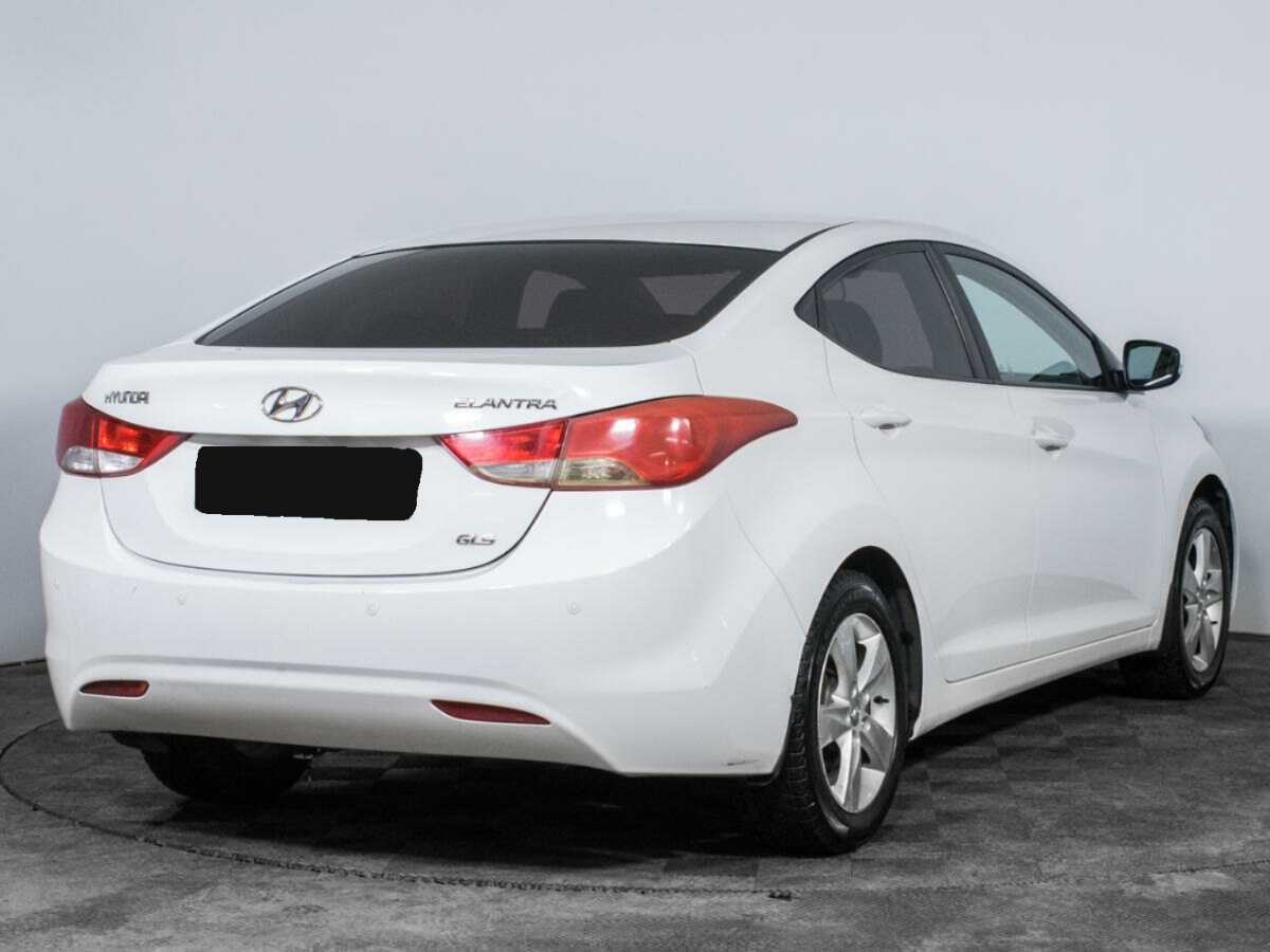 Hyundai Elantra 2013
