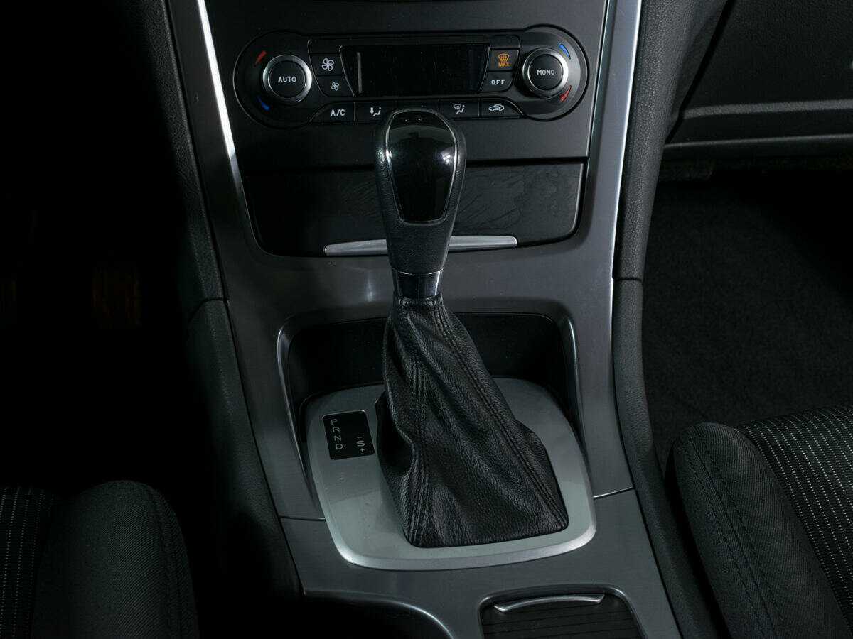 Ford Mondeo 2013
