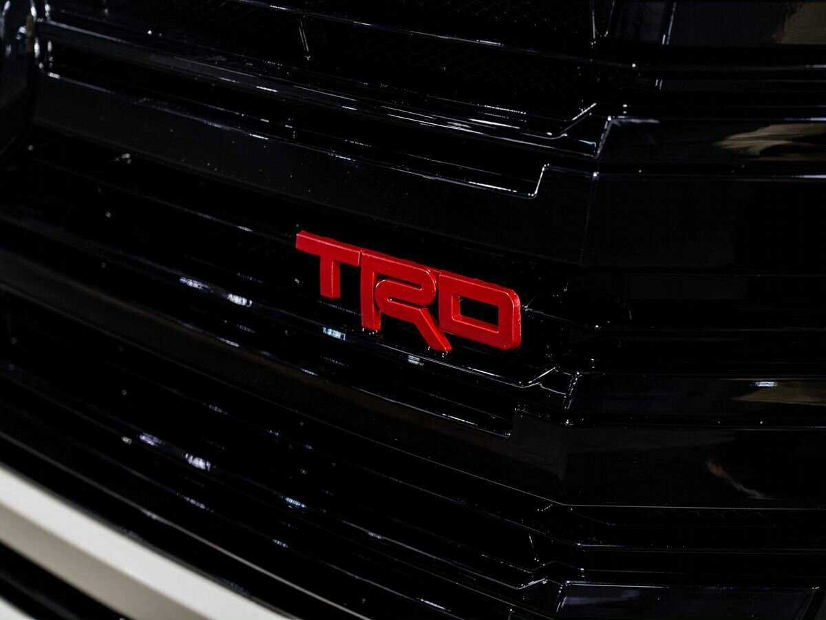 Toyota Land Cruiser 2013