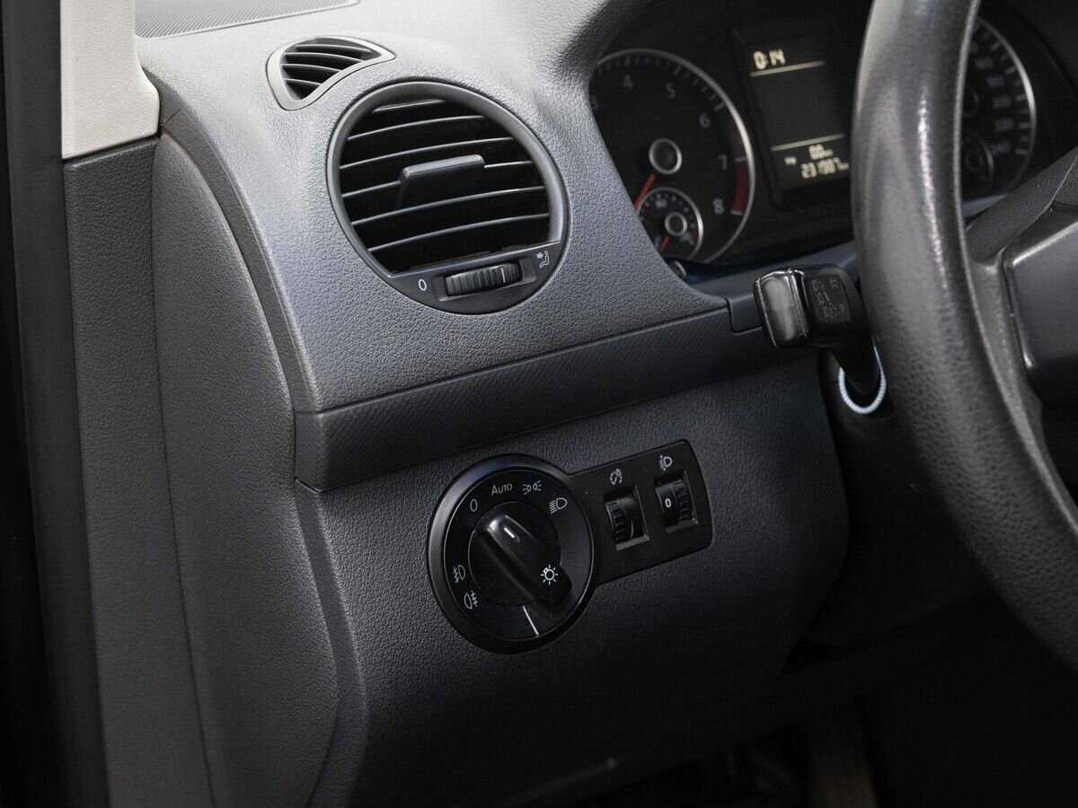 Volkswagen Caddy 2011