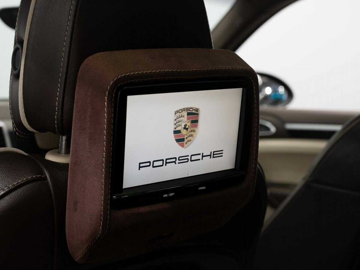Porsche Cayenne 2011