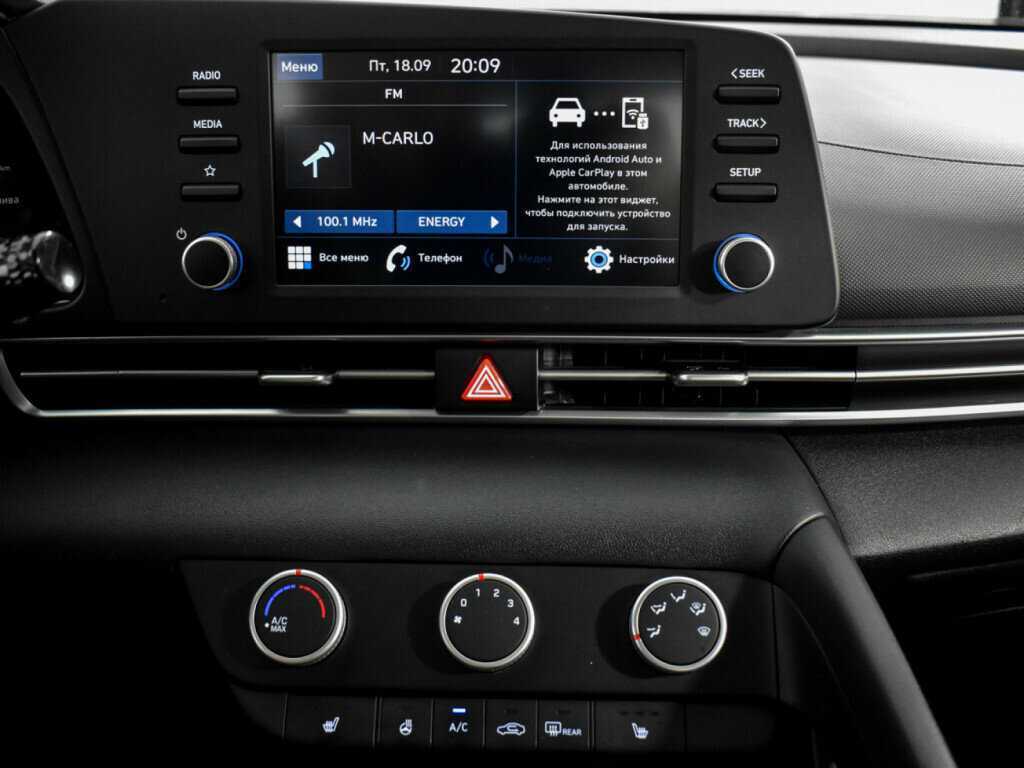 Hyundai Elantra 2021