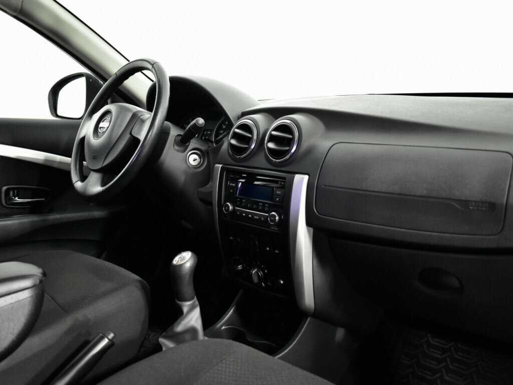Nissan Almera