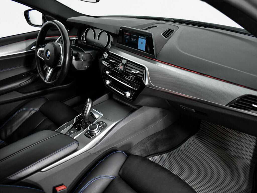 BMW 5 серии 2019