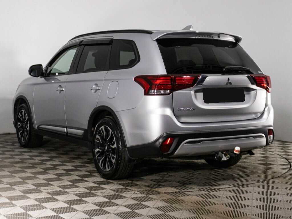 Mitsubishi Outlander 2021