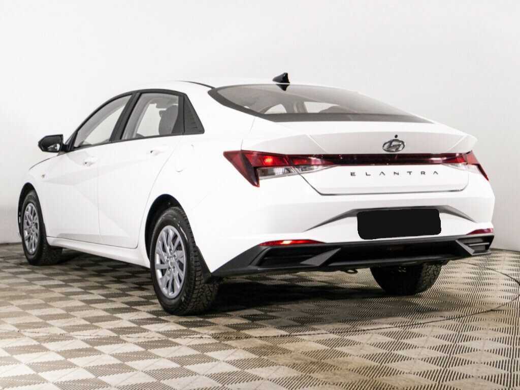 Hyundai Elantra 2021