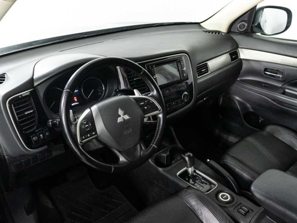 Mitsubishi Outlander 2013