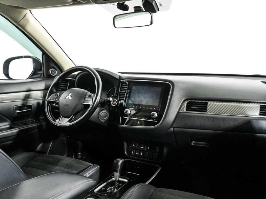 Mitsubishi Outlander 2021