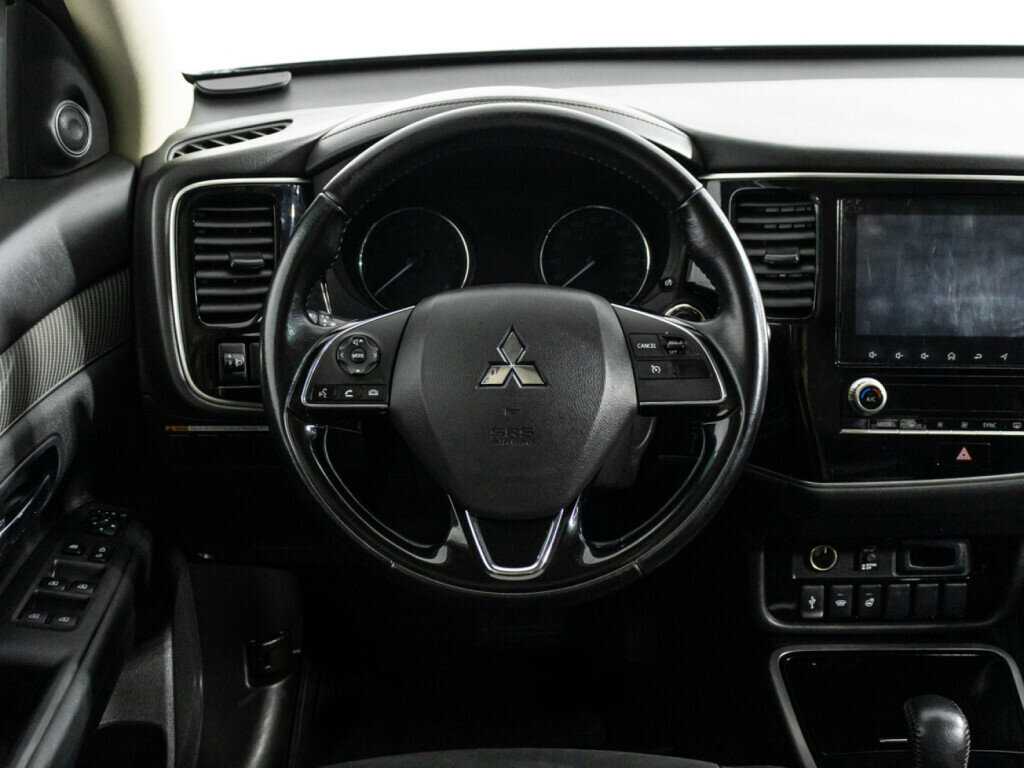 Mitsubishi Outlander 2021