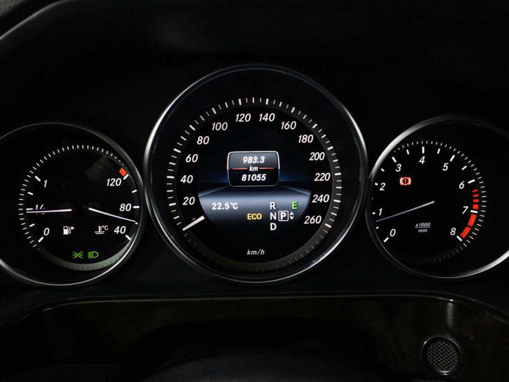 Mercedes-Benz E-Класс 2014