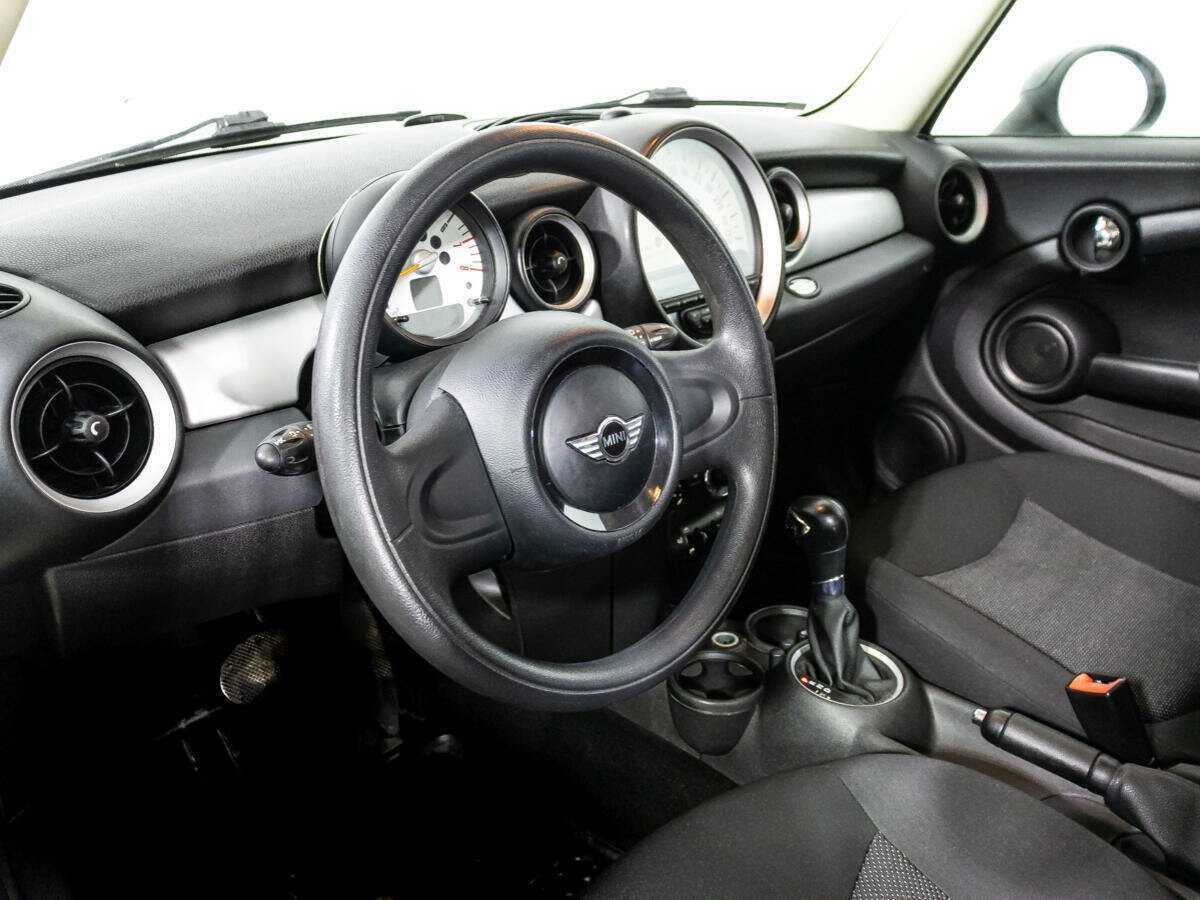 Mini Hatch 2011