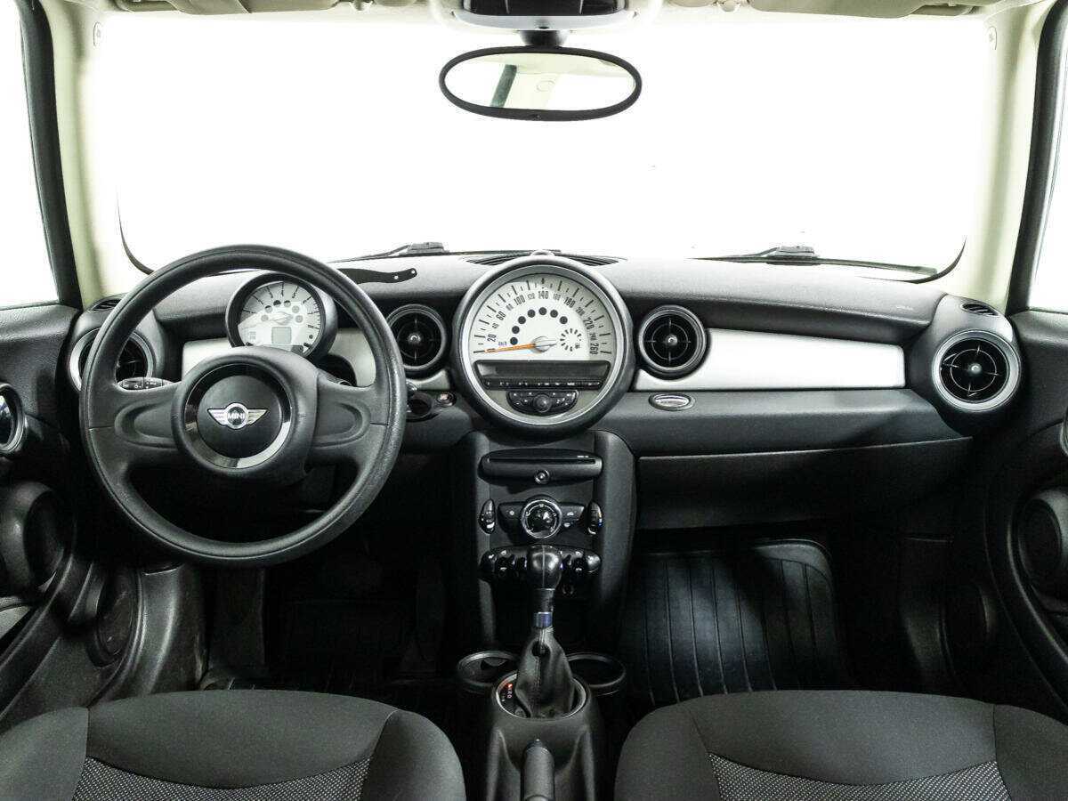 Mini Hatch 2011