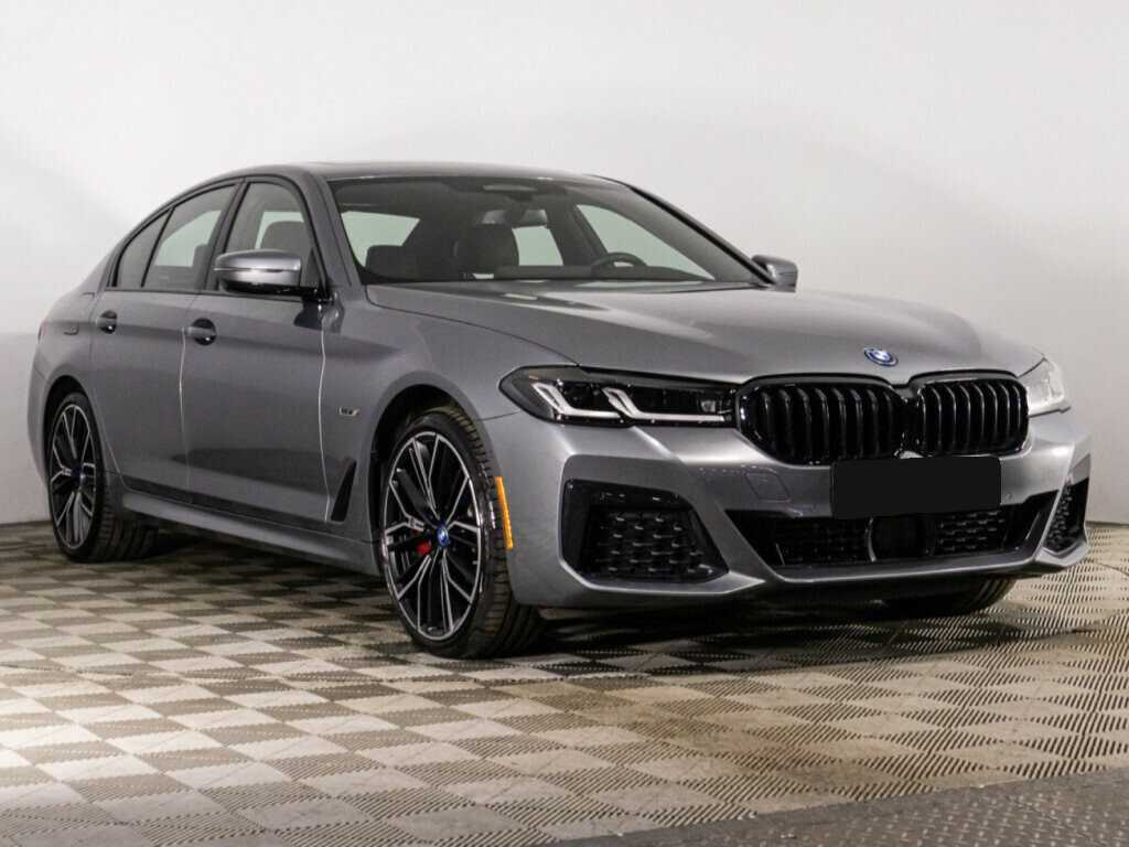 BMW 5 серии 2022