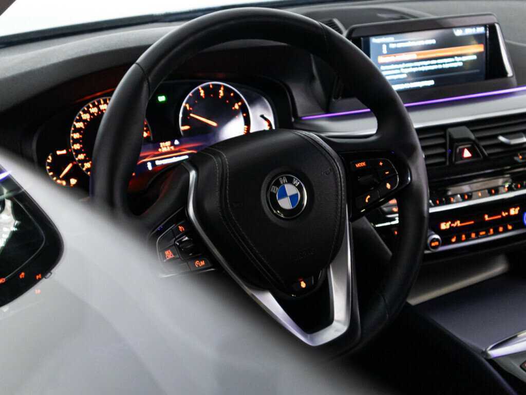 BMW 5 серии 2018