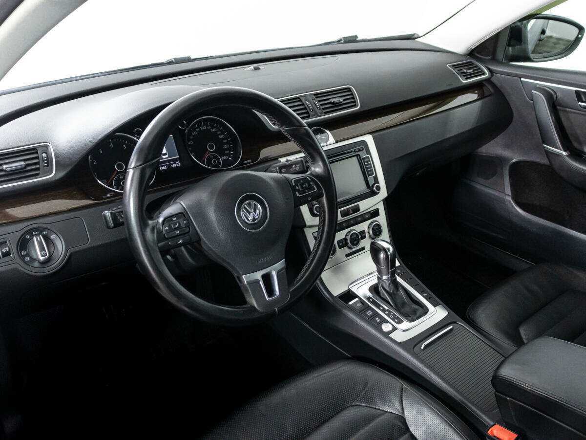 Volkswagen Passat 2012