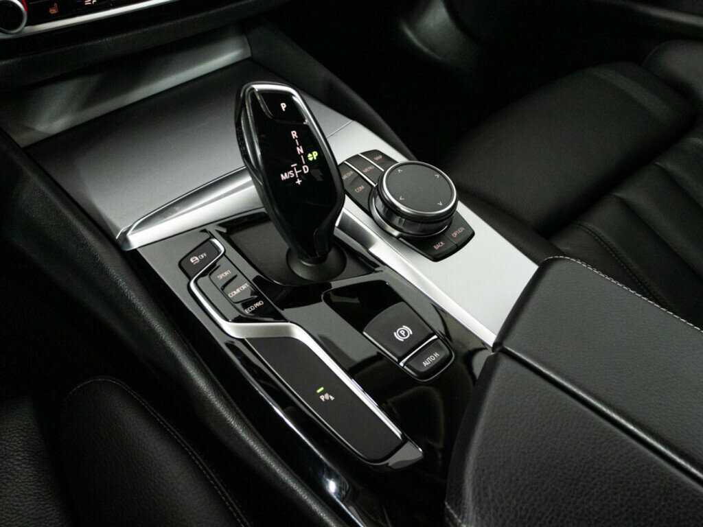 BMW 5 серии 2018