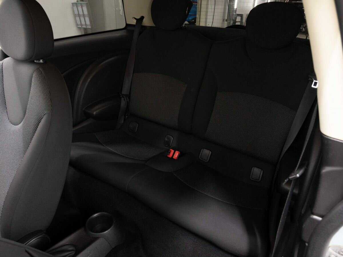 Mini Hatch 2011