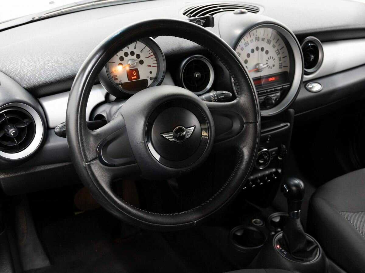 Mini Hatch 2011