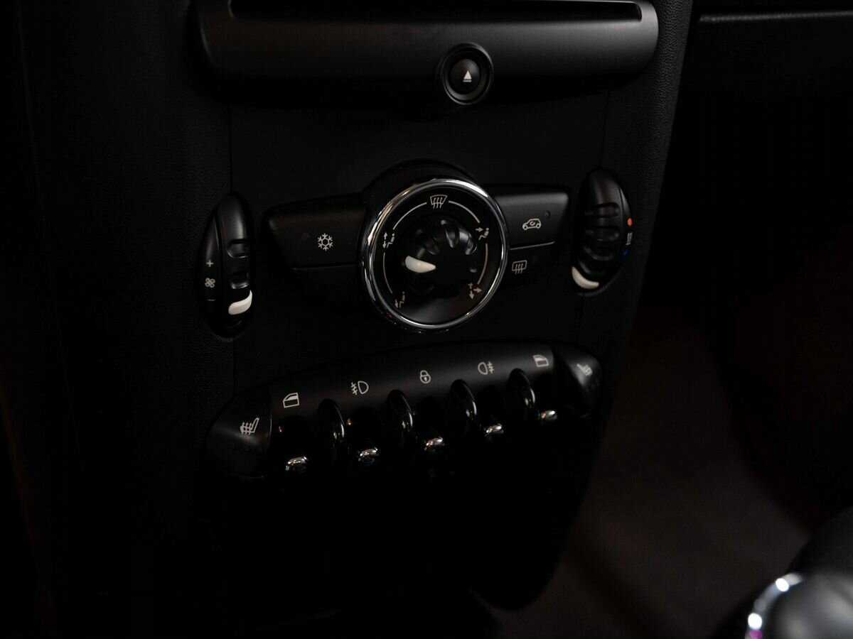 Mini Hatch 2011