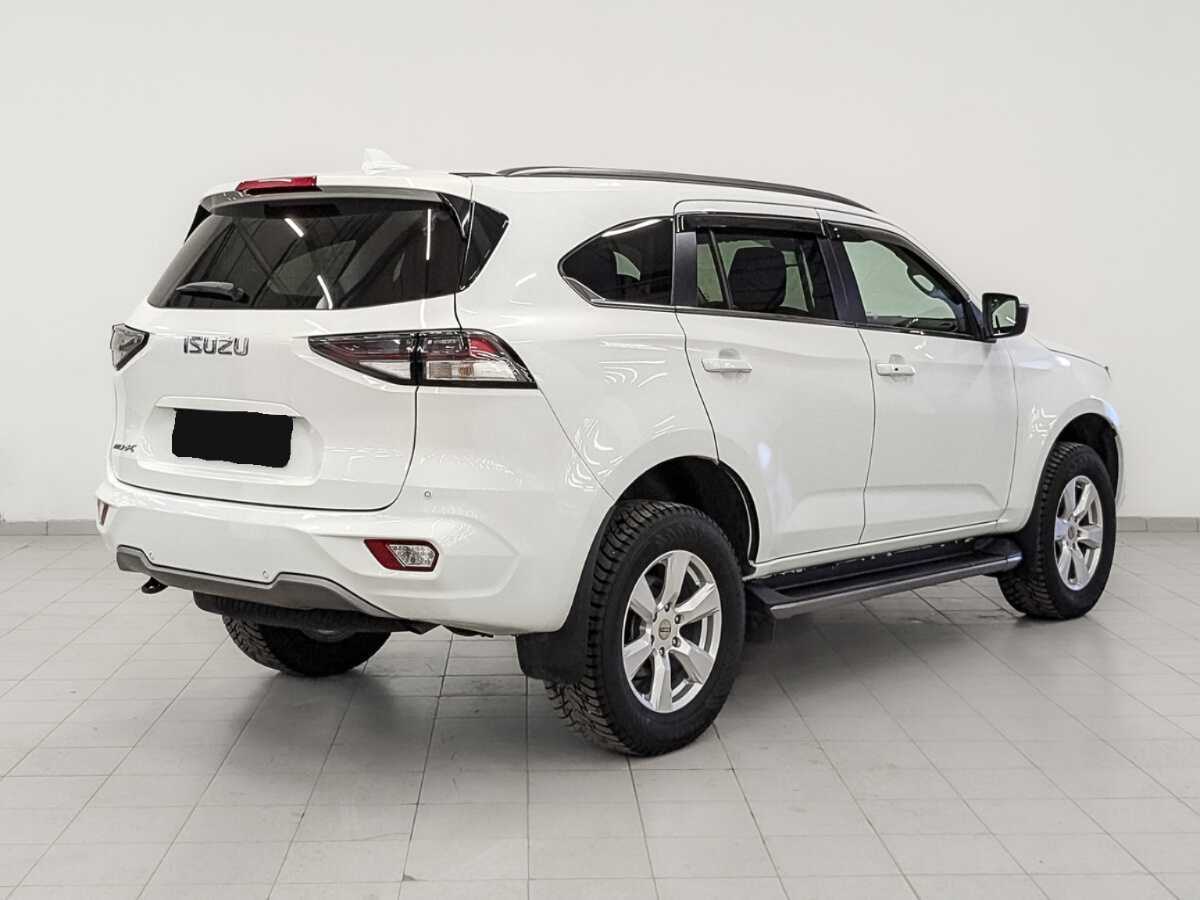Isuzu MU-X