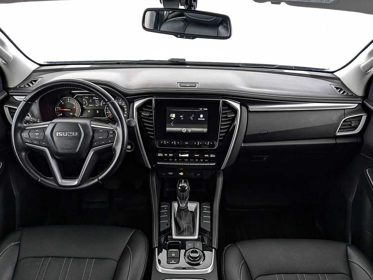 Isuzu MU-X 2021