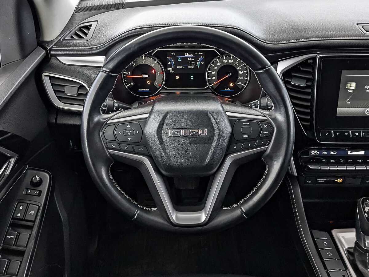 Isuzu MU-X 2021