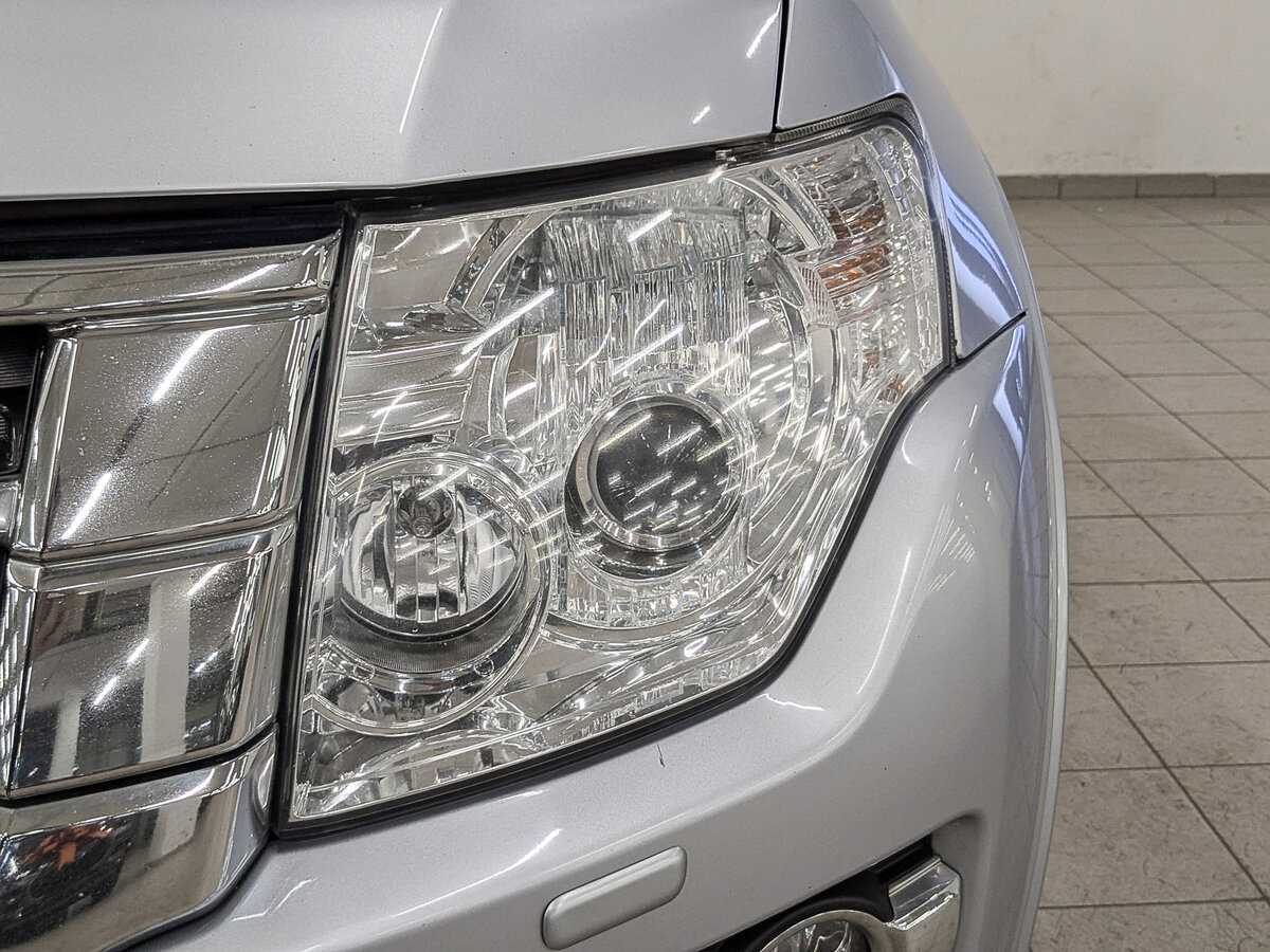 Mitsubishi Pajero 2014