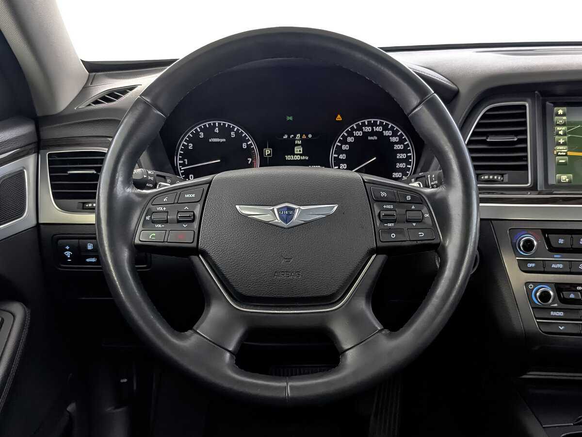 Hyundai Genesis 2015