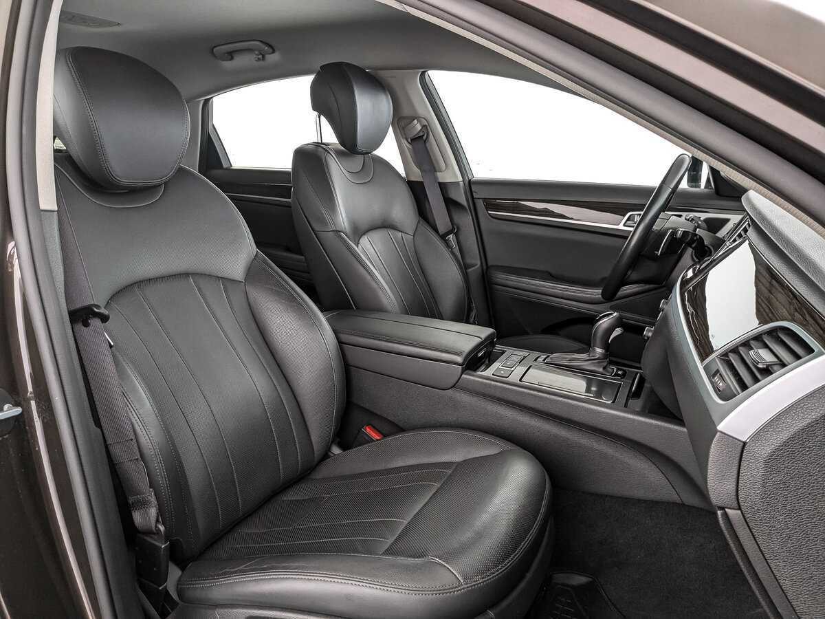 Hyundai Genesis 2015
