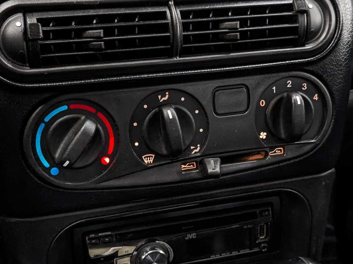 Chevrolet Niva 2015