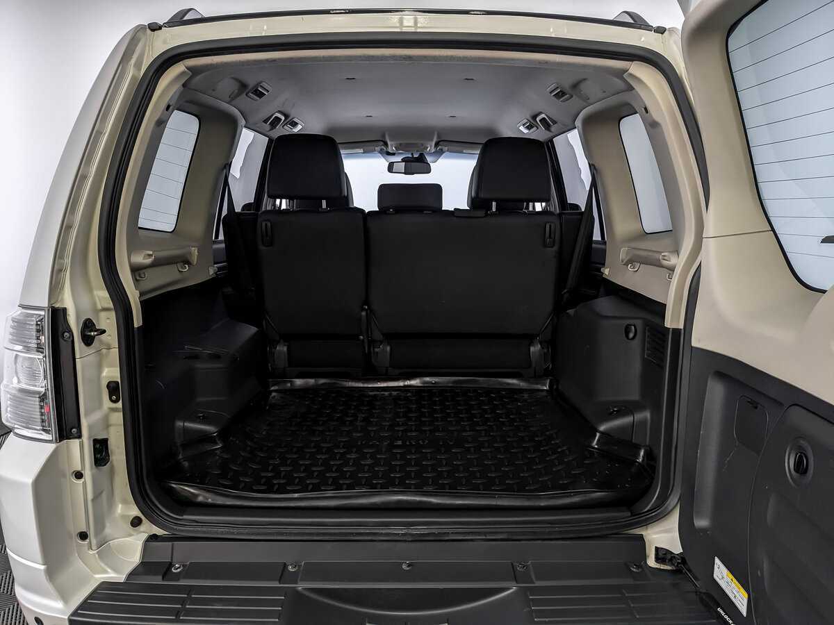 Mitsubishi Pajero 2019
