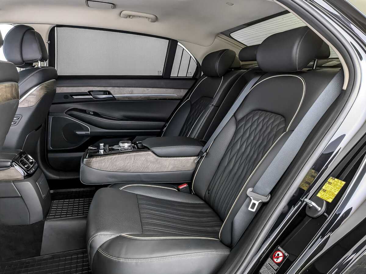 Genesis G90 2020